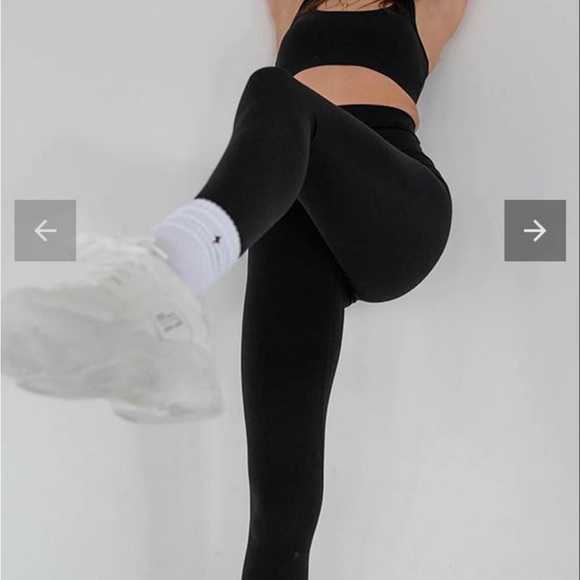 Azur Fit workout Set - Picture 4 of 4